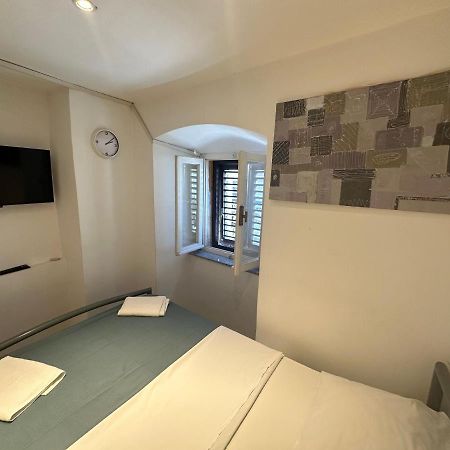 Room Stara Vrata Rijeka Buitenkant foto
